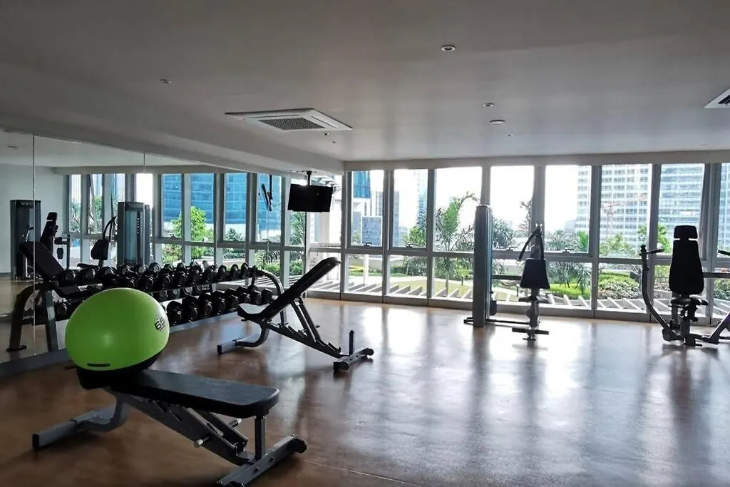 Apartment Executive Gem Beside Malls And Bars At Uptown Bgc Manila