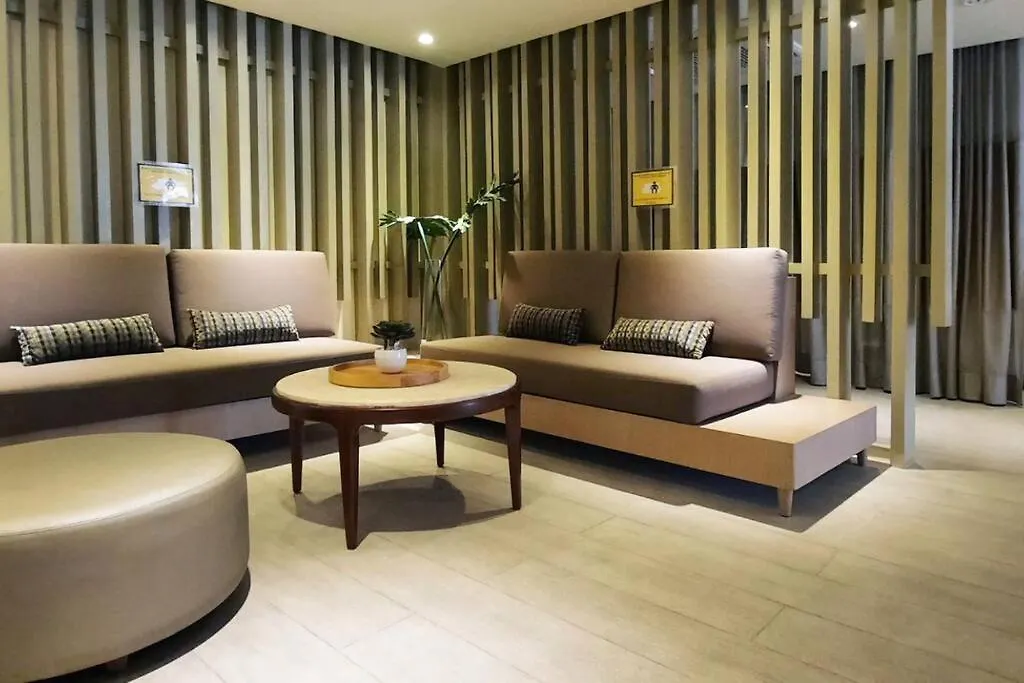 Executive Gem Beside Malls And Bars At Uptown Bgc Manila Apartment