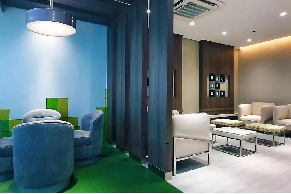 Executive Gem Beside Malls And Bars At Uptown Bgc Manila 0*,