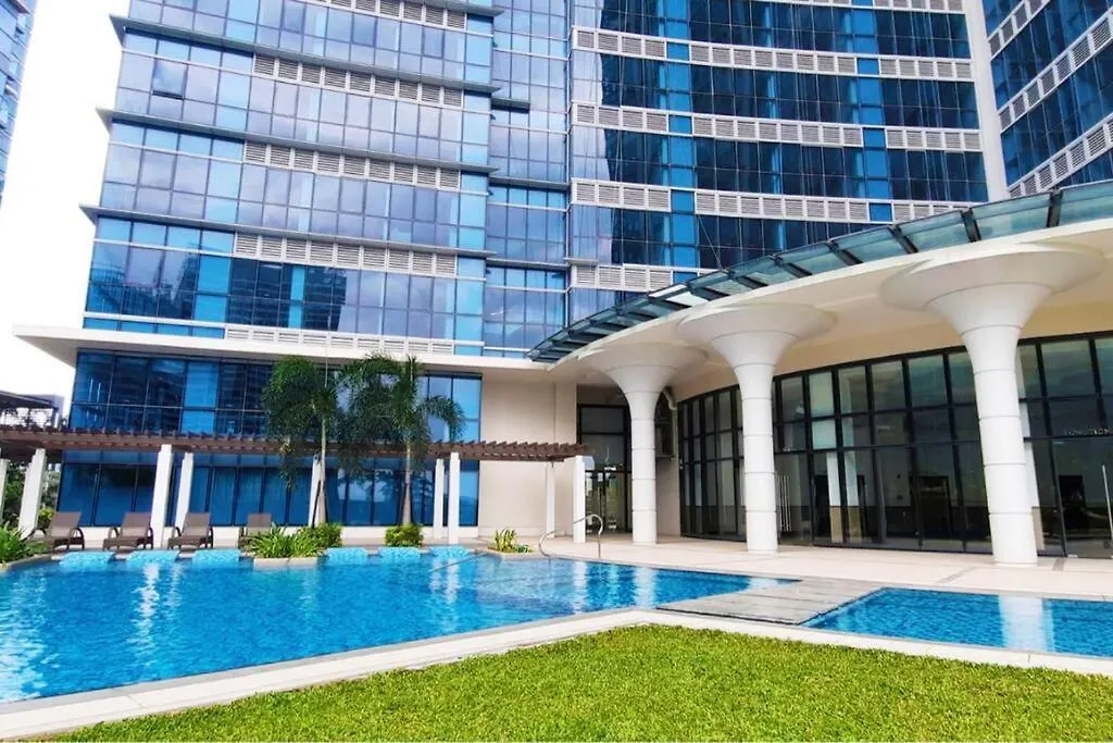 Apartment Executive Gem Beside Malls And Bars At Uptown Bgc Manila