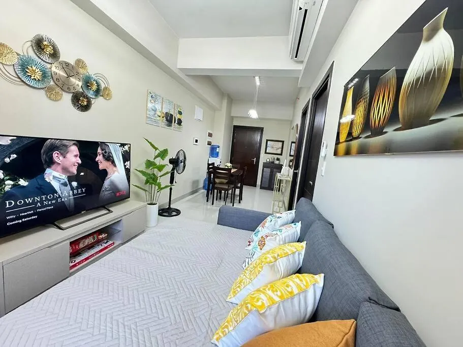 Executive Gem Beside Malls And Bars At Uptown Bgc Manila 0*,  Philippines